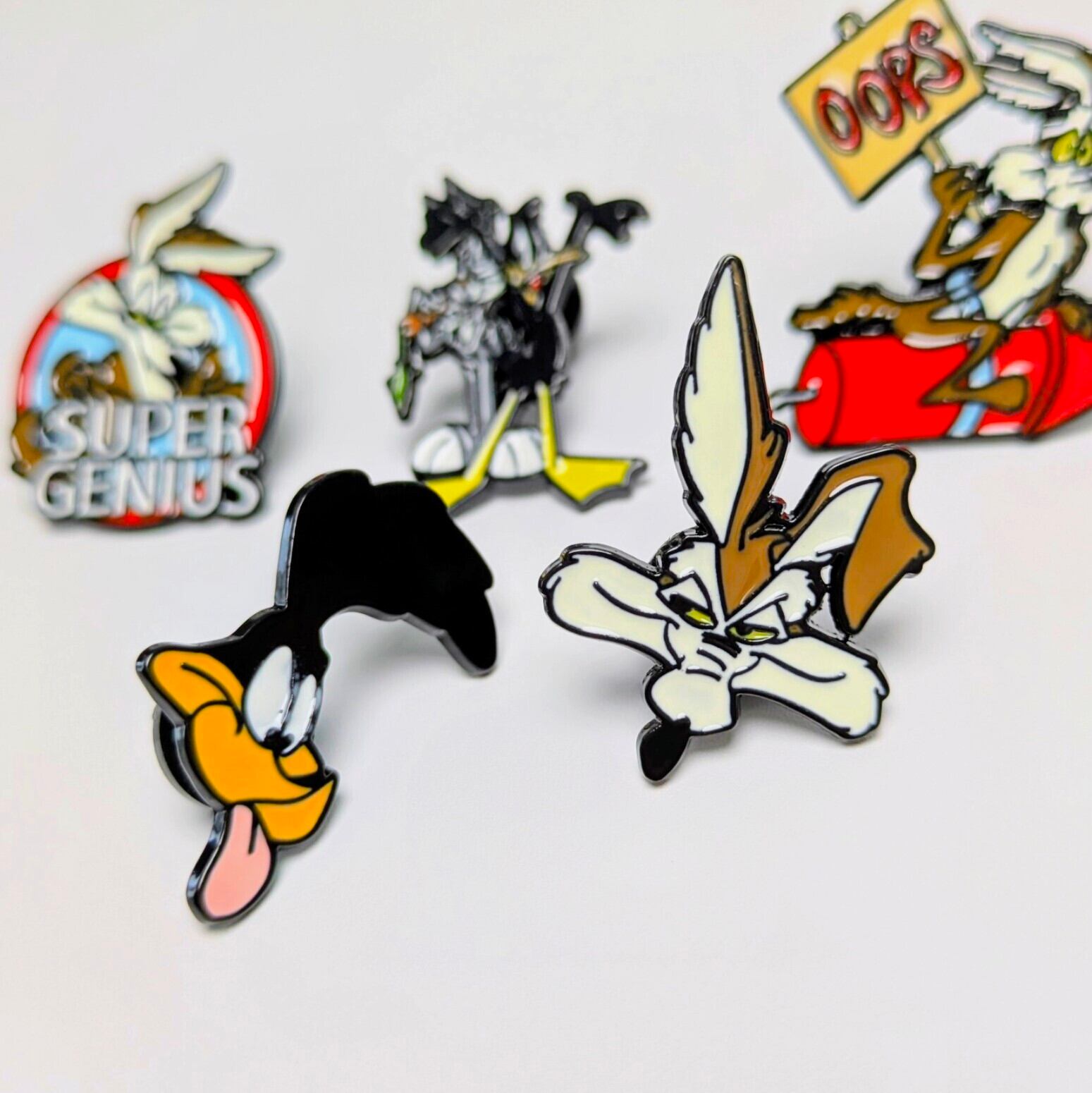 送料無料！ ★ピンズ PINS★ピンバッジ 【 Looney Tunes（ ルーニーテューンズ ) ）】 5P SET / ピンズセット 〚アメリカン雑貨 アメトイ〛
