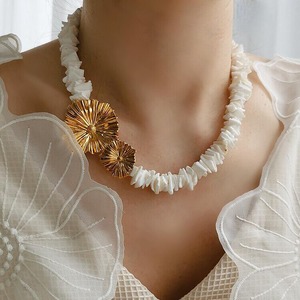 natural shell daisy gold plated necklace(2color)＜a1578＞