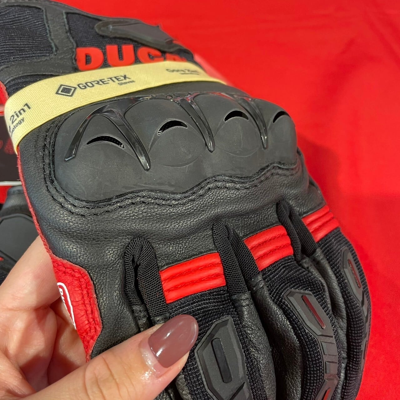 Tour C5 (ファブリック−レザーグローブ) | ドゥカティ千葉セントラル