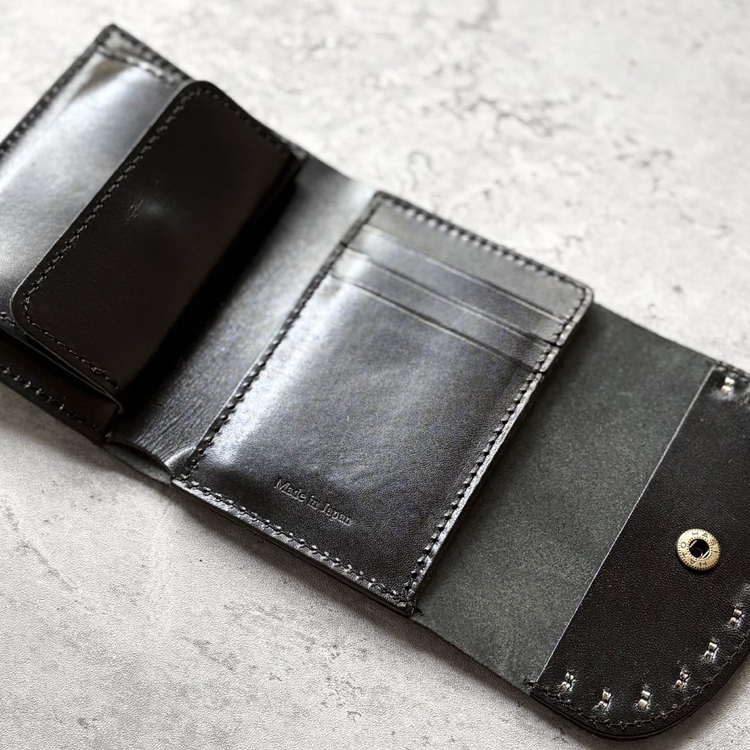 栃木レザー スタッズ 三つ折り財布 日本製 Made in Japan ［スタッズ