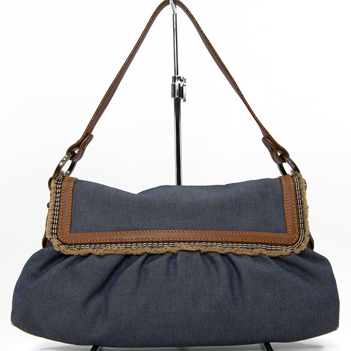 限界価格・送料無料・美品】FENDI・フェンディ・ショルダー 限界価格・送料無料・美品】FENDI・フェンディ・ショルダー