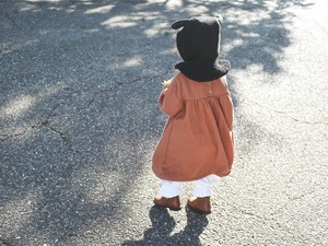 【完売】つみきの襟付き帽子(黒胡麻)3サイズ展開