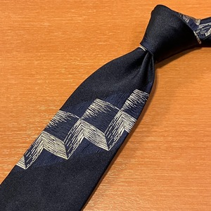 Seven Fold "SETTEPIEGHE" SILK JACQUARD TIE