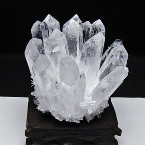水晶 クラスター 水晶 原石 台座付属 一点物 おまかせ便 182-8608