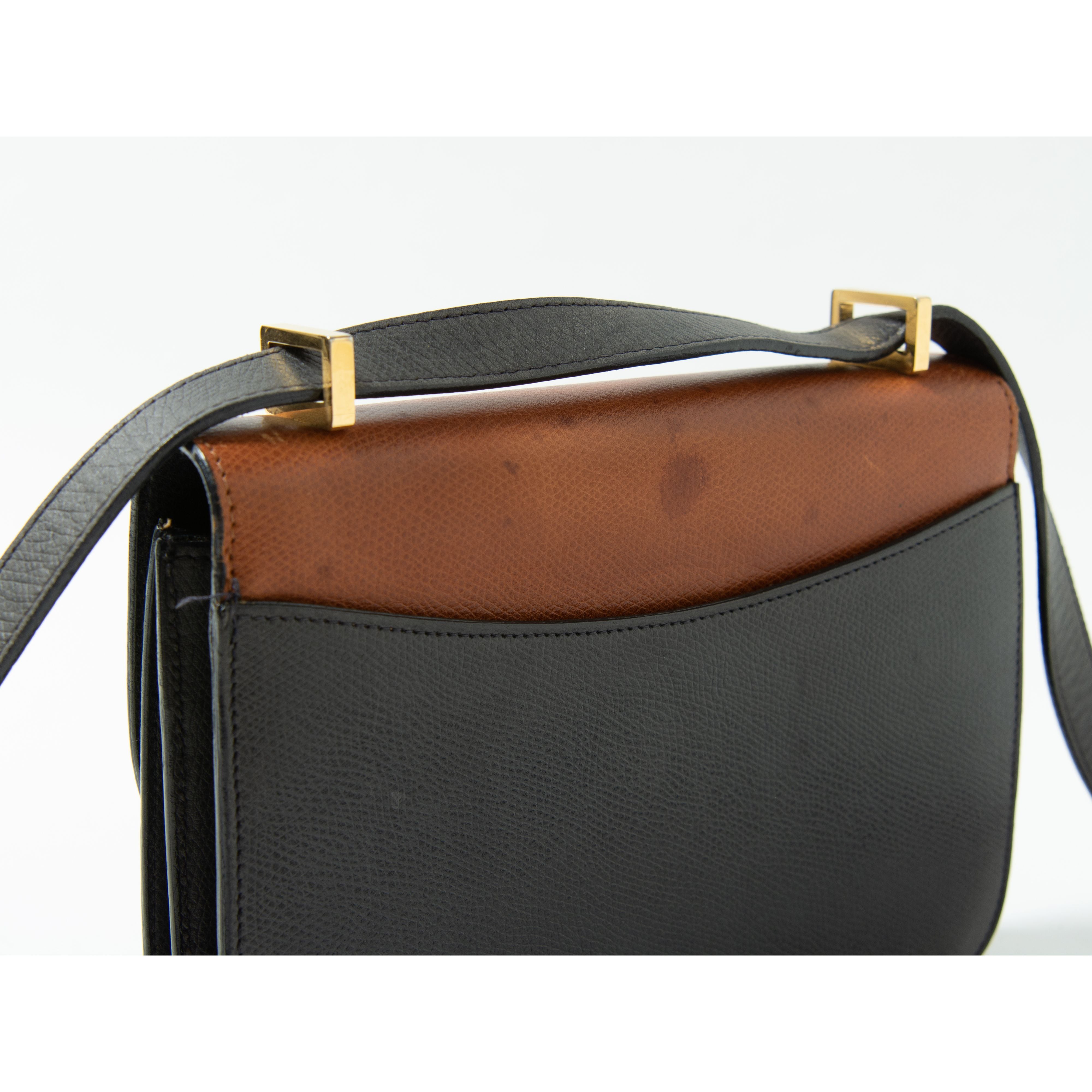【Made in Italy】 Crossbody leather bag(イタリア製 クロスボディ レザー バッグ ショルダー)10b