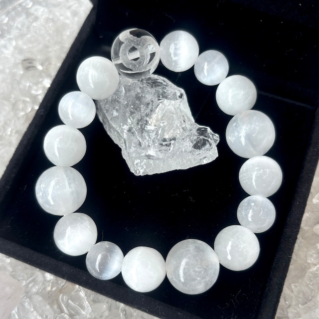 白蛇とセレナイト(約15〜15.5cm) 白蛇とセレナイト(約15〜15.5cm)