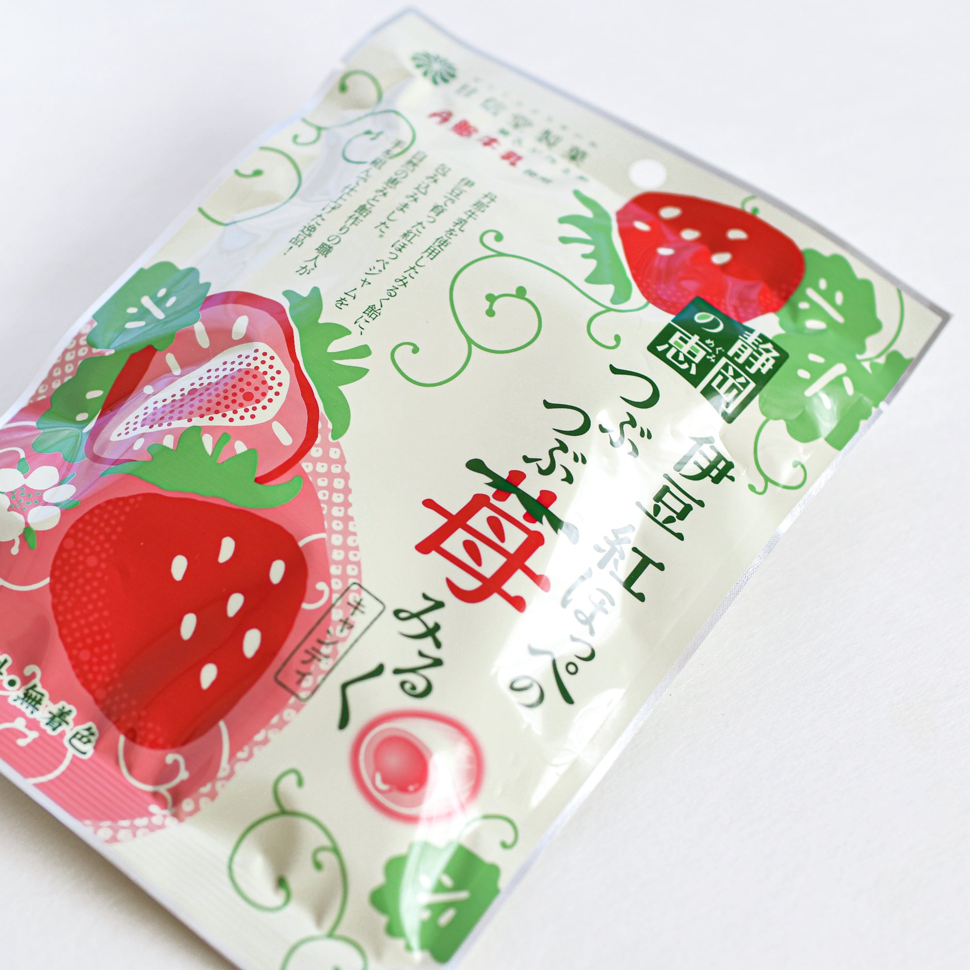 伊豆紅ほっぺのつぶつぶ苺みるく 70g | 甘信堂製菓｜ご自宅用「飴