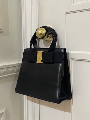 Salvatore Ferragamo / vintage vara black hand bag.