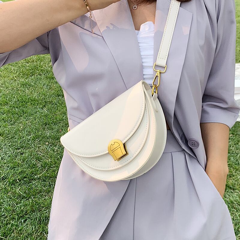 2020年夏のスモールバッグワイルドメッセンジャーバッグネットレッドファッションレディースサドルバッグの人気の新しいトレンディなバージョン 手作りハンドバック96369416301