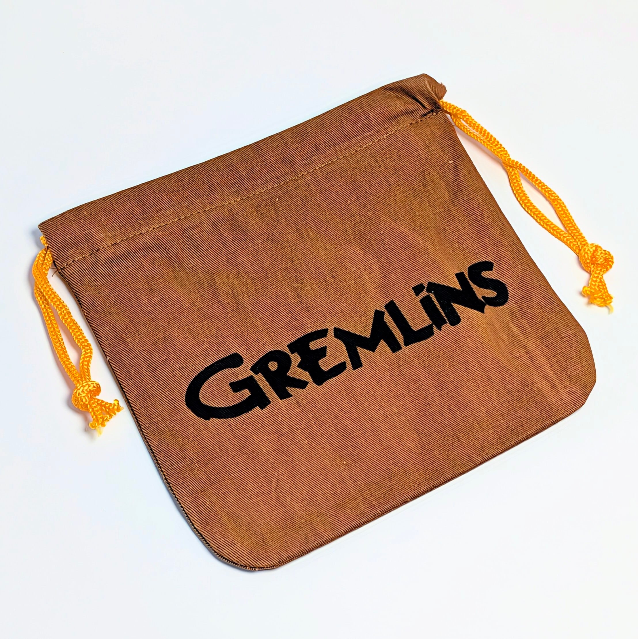 ✨️可愛すぎて何枚も欲しい♡✨️アメリカンキャラクターPURSE【 Gremlins（グレムリン）】『 ギズモ 』巾着袋 〚アメリカン雑貨 アメトイ〛