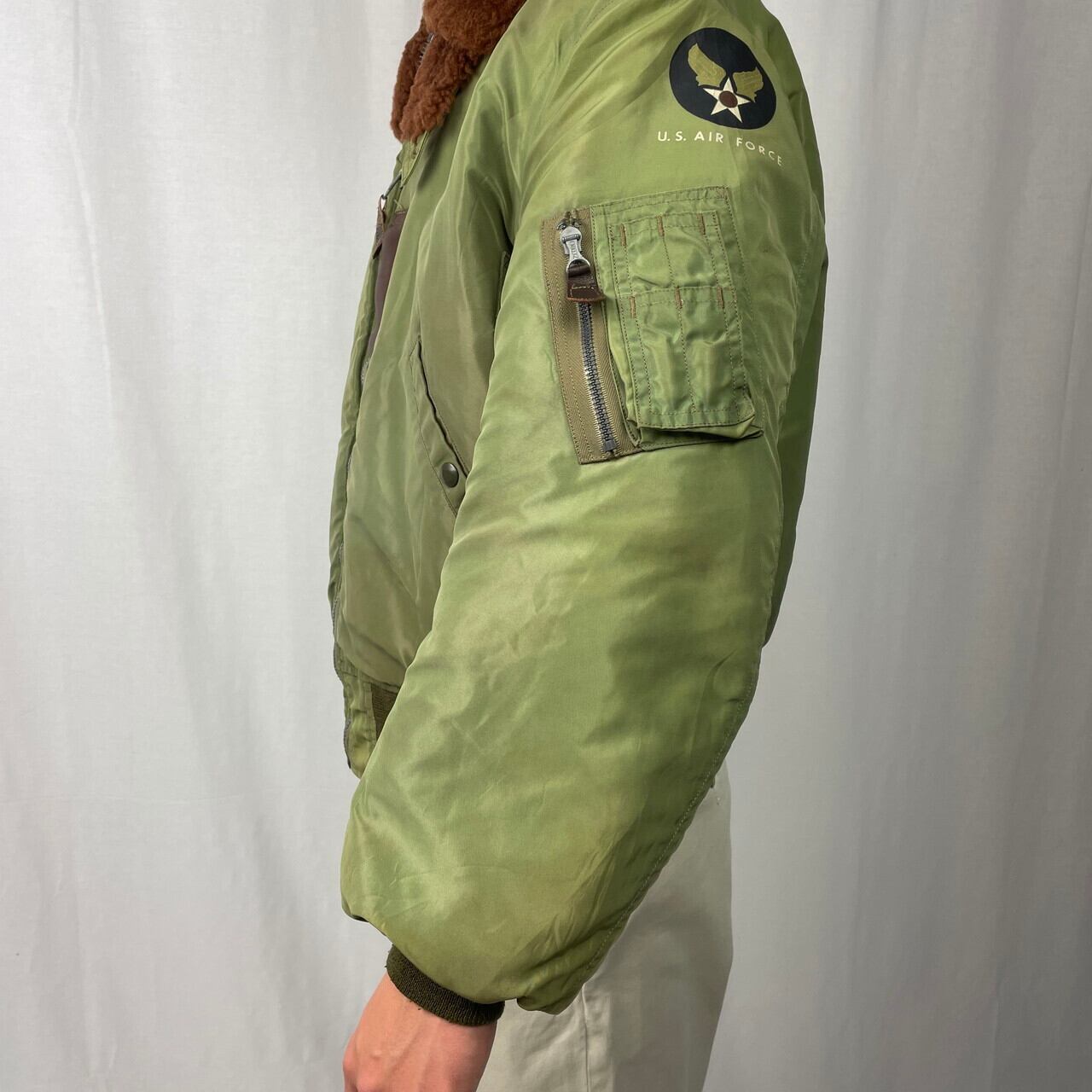 【USA製】バズリクソンズ　フライトジャケット　B-15 カーキ　40 楽天市場】バズリクソンズ Buzz Rickson's フライトジャケット B-15C