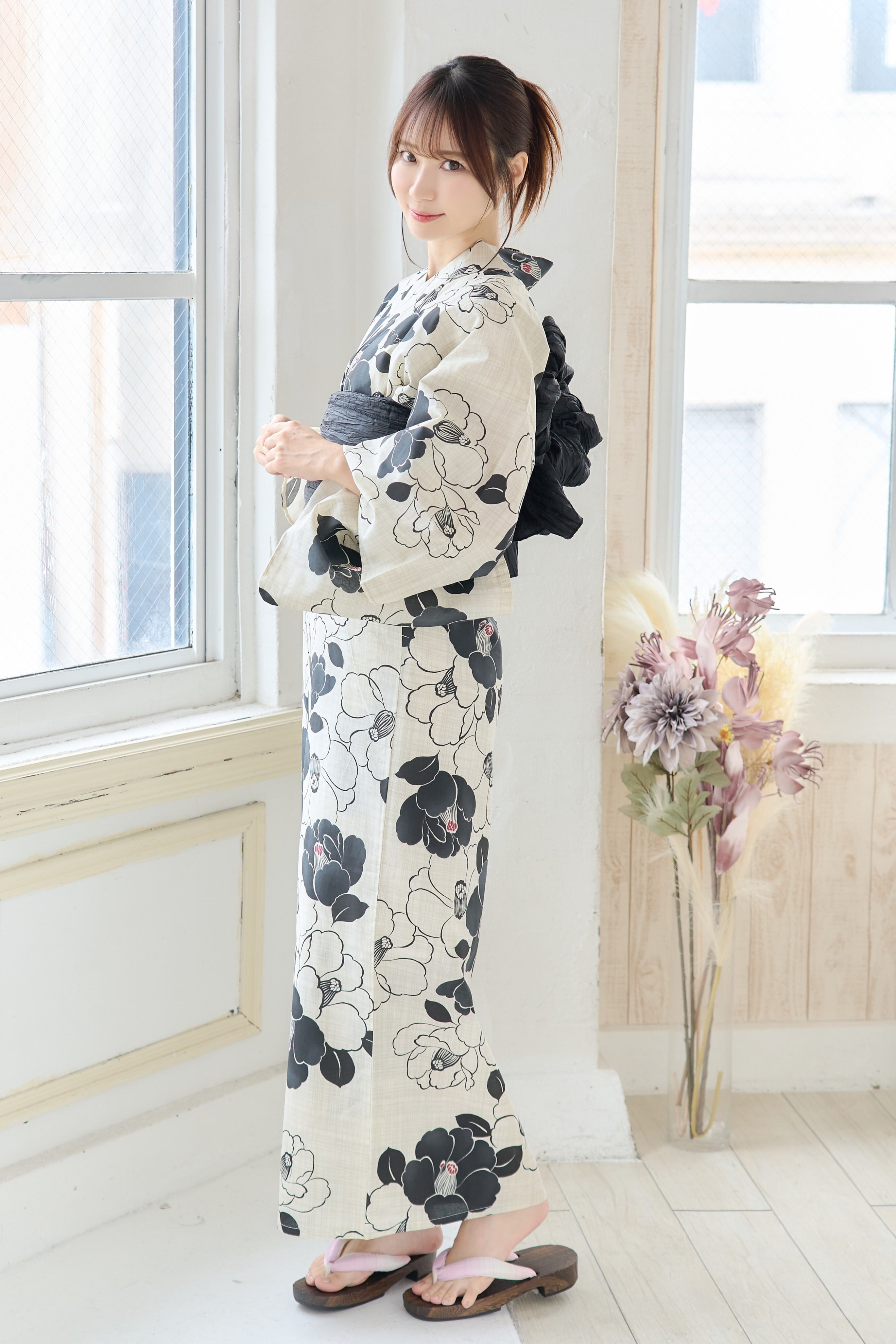 浴衣4点セットモノトーンの椿あわせ Y4-57 | ANDESIR