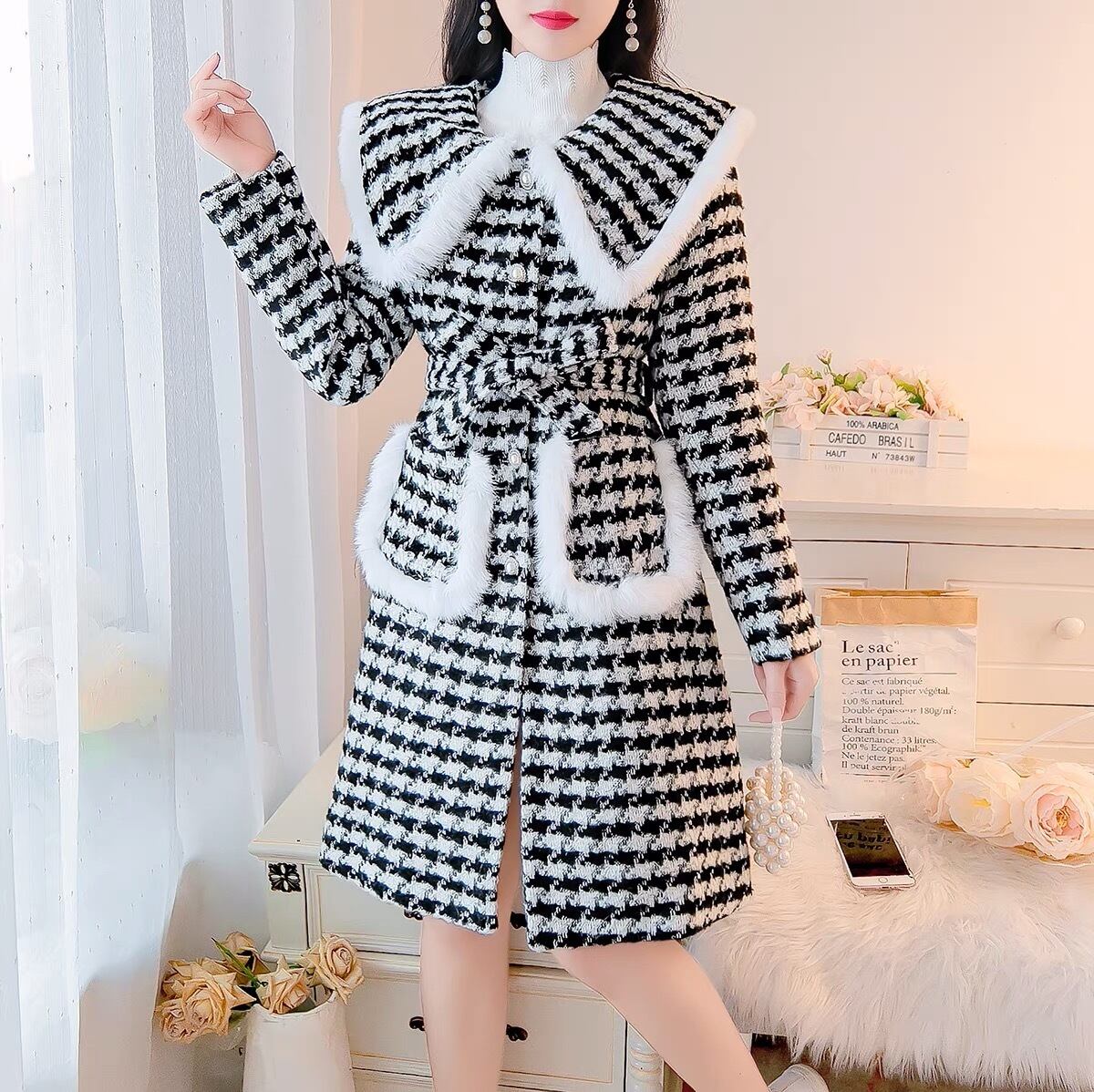 【美品】 Rene 袖リボン長袖フレアジャケット　36 白×黒 チェック 2カラー 】チェック 水色 コート アウター 【3カラー】白 ピンク 赤