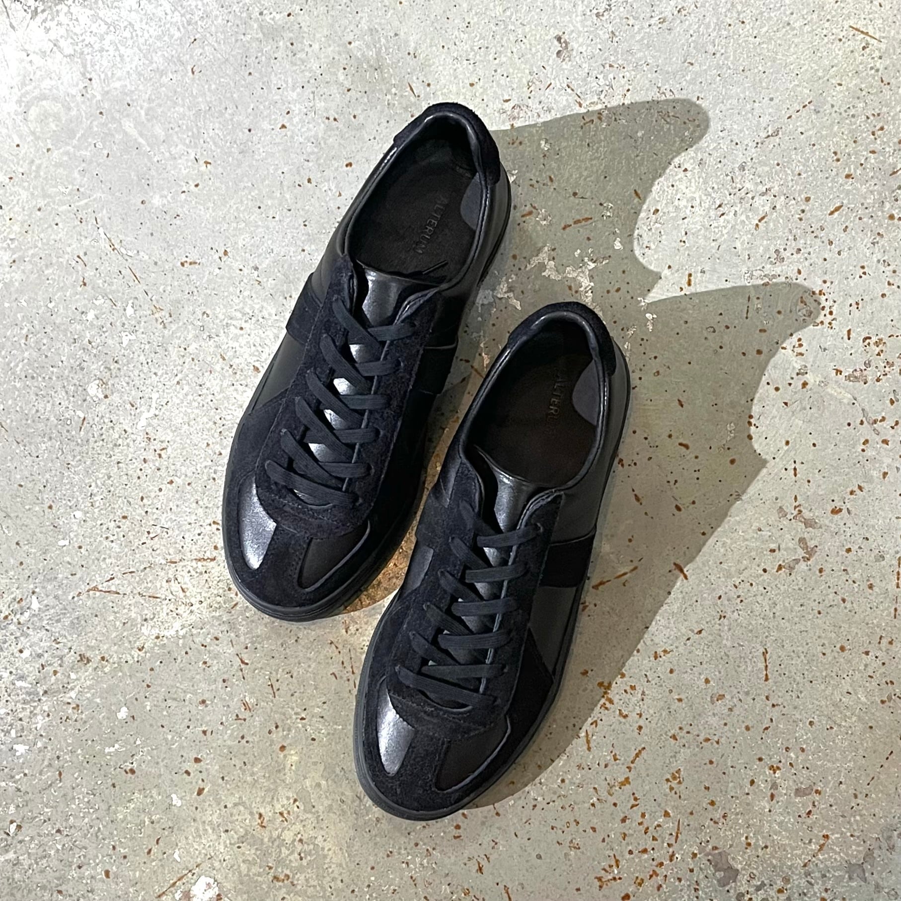 ALTERUM / 1175L GERMAN trainer / black