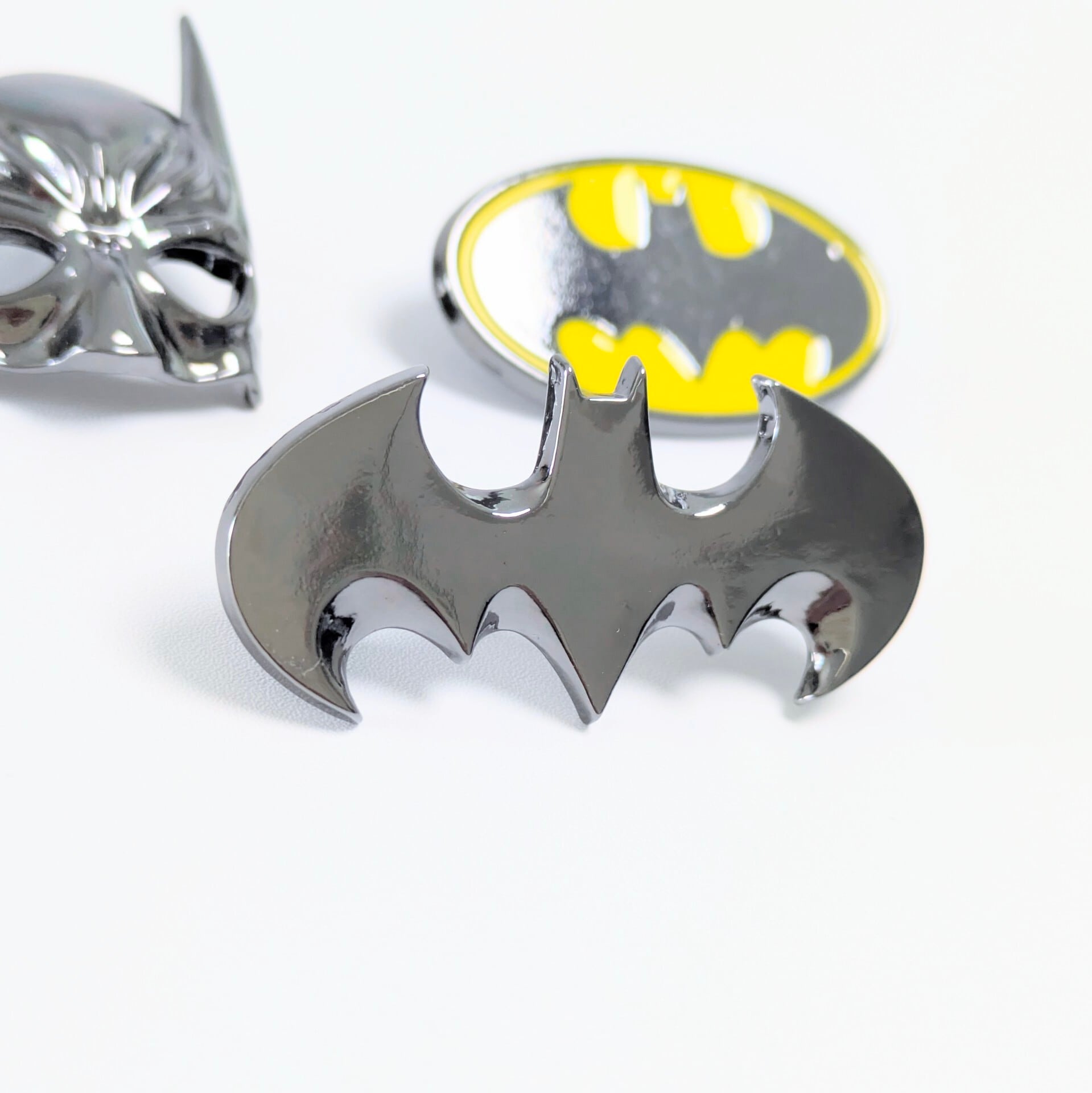 ♧送料無料！ ★ピンズ PINS★ピンバッジ 【 BATMAN ( バットマン ) 】ピンズ3個SET 〚アメリカン雑貨 アメトイ〛