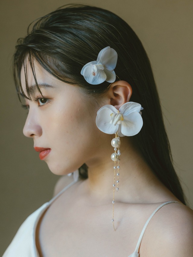 【9/2〜発送予約分】flower ear cuff