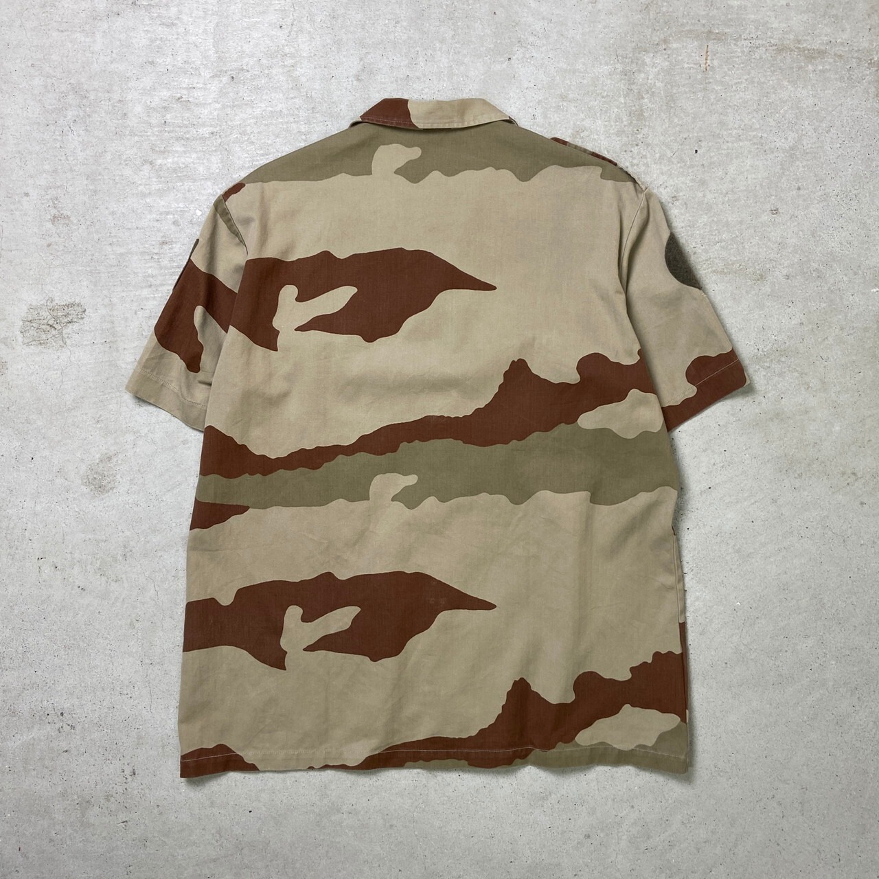フランス軍 チャドシャツ 半袖ミリタリーシャツ デザートカモ メンズL 