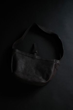 T.T / LOT.018 NEWSBOY BAG SMALL "BROWN"