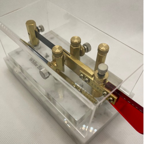 精魂込めた手作り電鍵 Single Lever Paddle - アクセサリー 精魂込めた手作り電鍵 Single Lever Paddle - アクセサリー