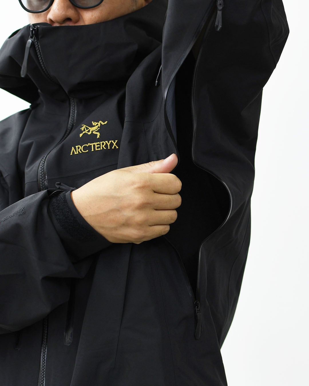 ARC'TERYX [アークテリクス正規代理店] M Alpha SV Jacket [X000009899