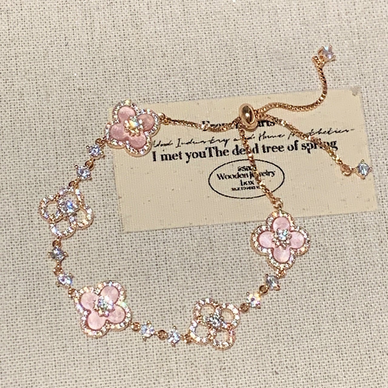 おしゃれ ピンク キラキラ 四葉 クローバー ブレスレット | FANCY