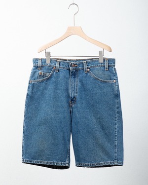 "Levi's" 550 baggy denim shorts / Made In USA / SIZE:W34 L11