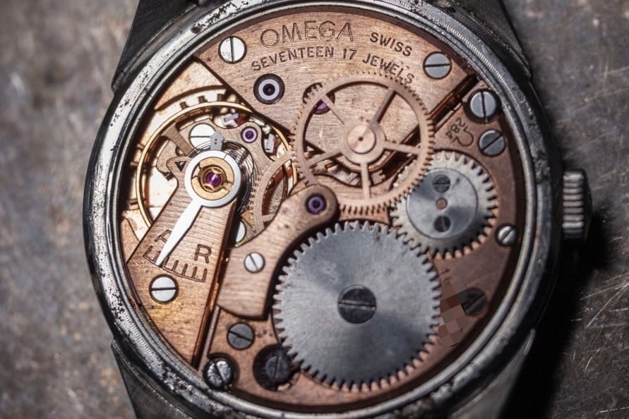 OMEGA】 1959年製 30mmキャリバー Cラインラグ マットホワイト OMEGA】 1959年製 30mmキャリバー Cラインラグ マットホワイト
