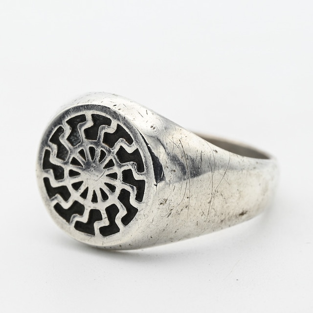 Celtic Sun Top Signet Ring #26.0 / Denmark