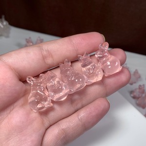4.超透明☆モザンビーク産ローズクォーツ・うさぎさん