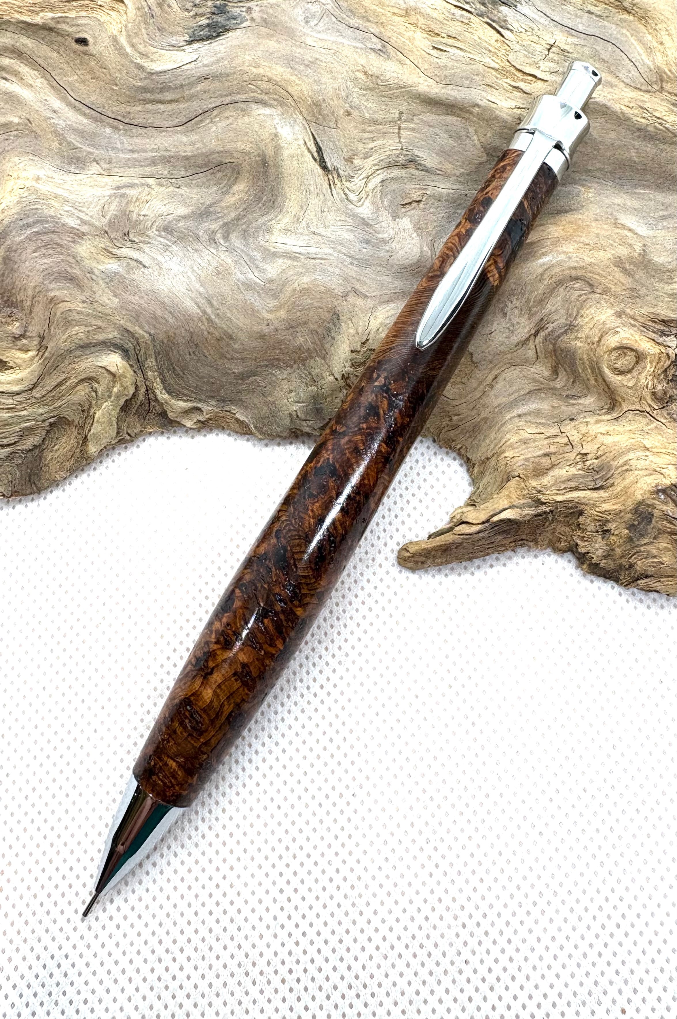 木の雑貨店/RED LINE