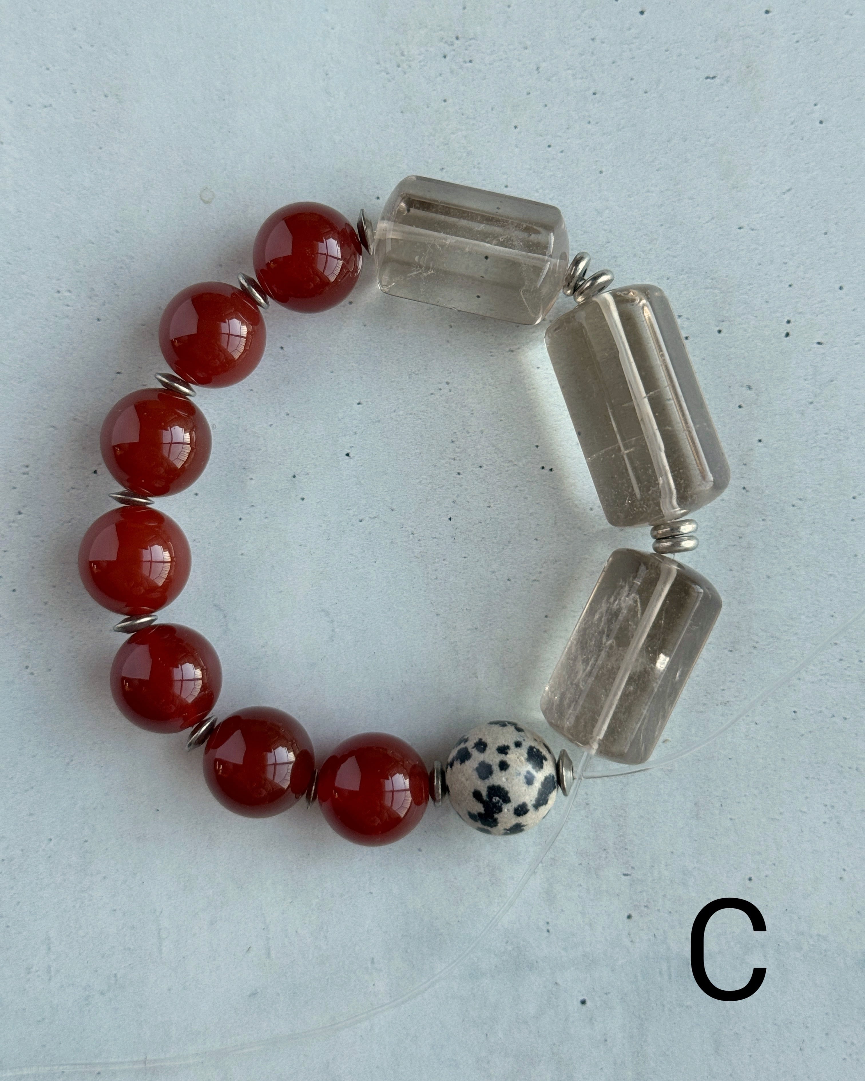 The 'Matilda' bracelet(レッドジェイド×スモーキークォーツ)