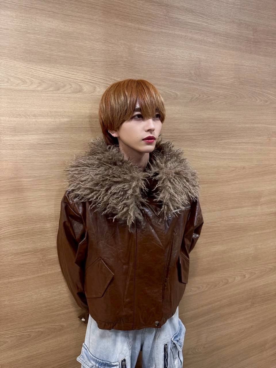 グロスレザークロップドジャケット ストリート Y2K | 韓国系ユニ