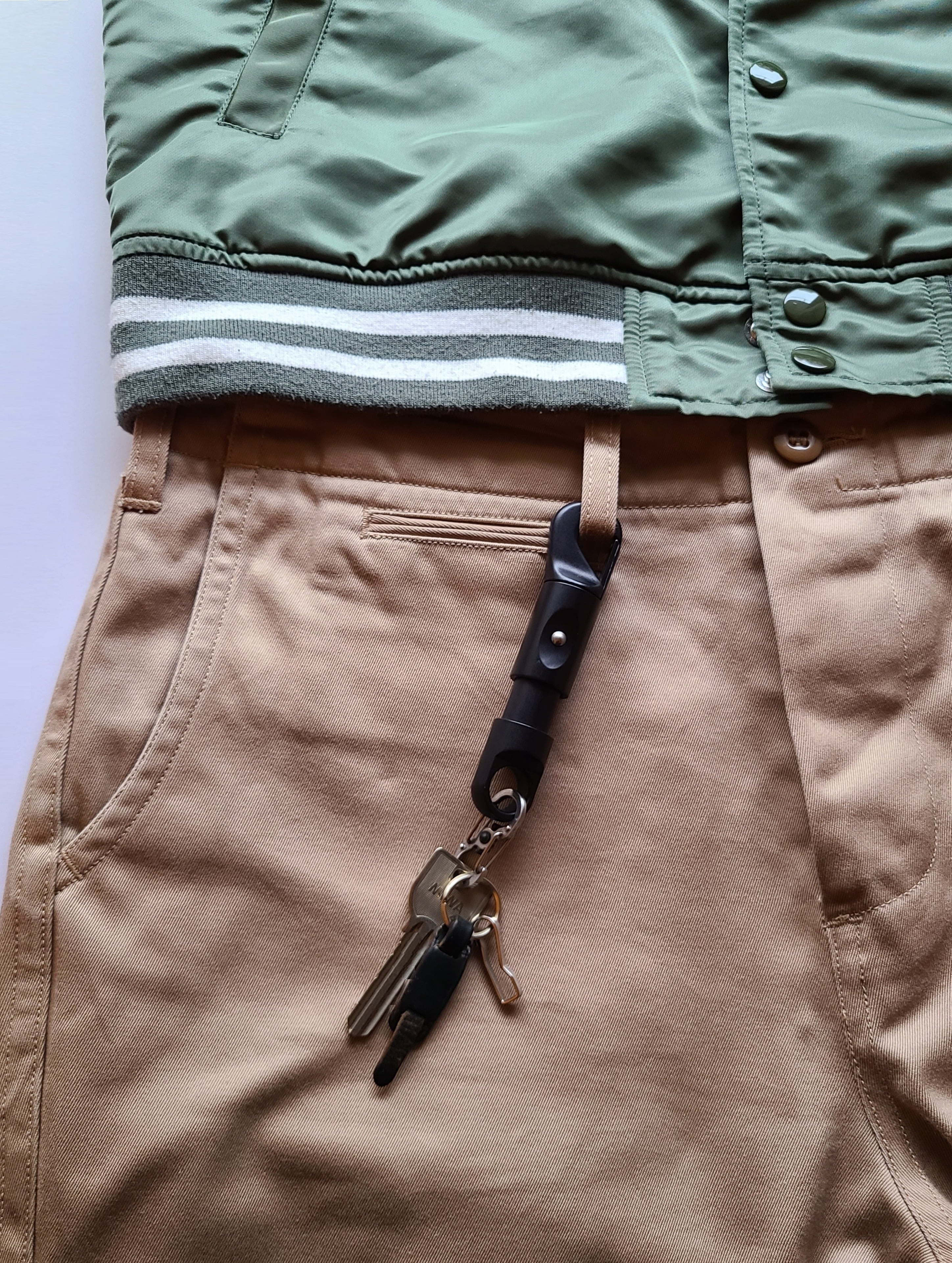 k116 》 10.8 cm LE Hook Carabiner SWISS MADE | LE Hook