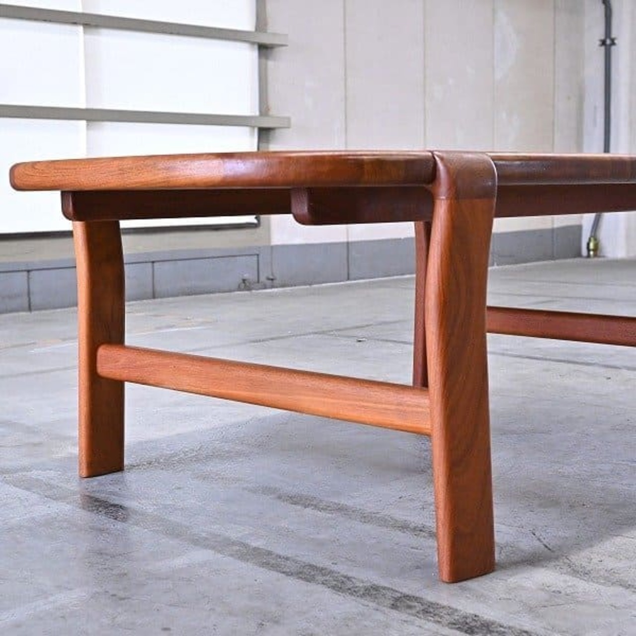 北欧デンマーク Dyrlund/デューロン チーク材 センターテーブル サイドテーブル オイル仕上げ リビングテーブル デンマーク家具【中古家具/中古インテリア/USED家具ユーズド家具/リサイクル】