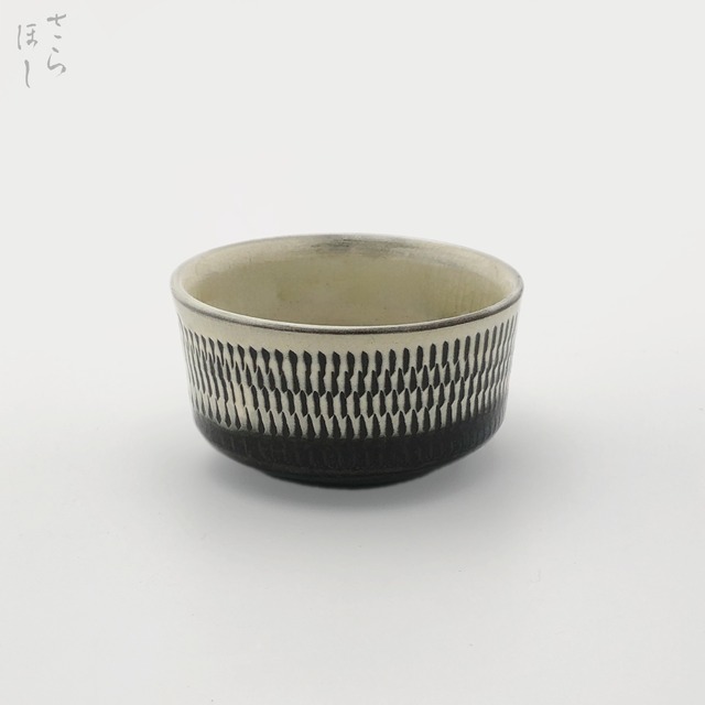 小鹿田焼 小袋窯 ぐい呑み(特大) 飛びかんな/掛分け 口径約8cm 陶器 和食器 酒器 民藝
