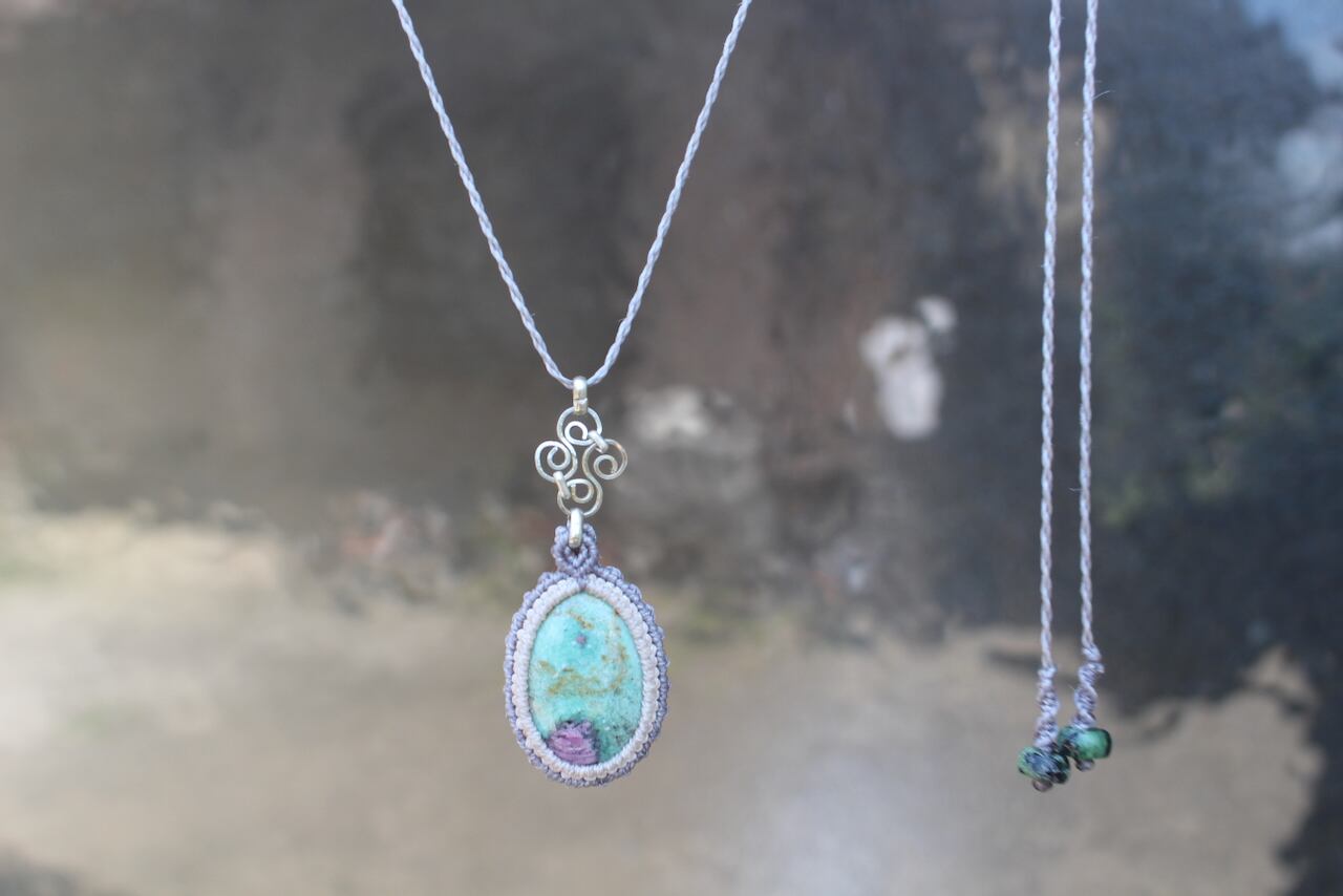 Ruby in Fuchsite silver925 wire work micro macrame pendant