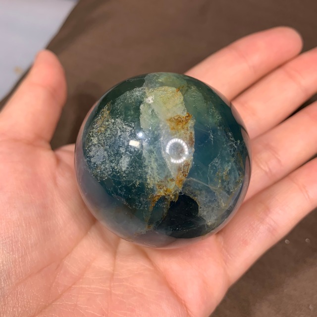 s137 グリーン強めグリーンブルーフローライトスフィア