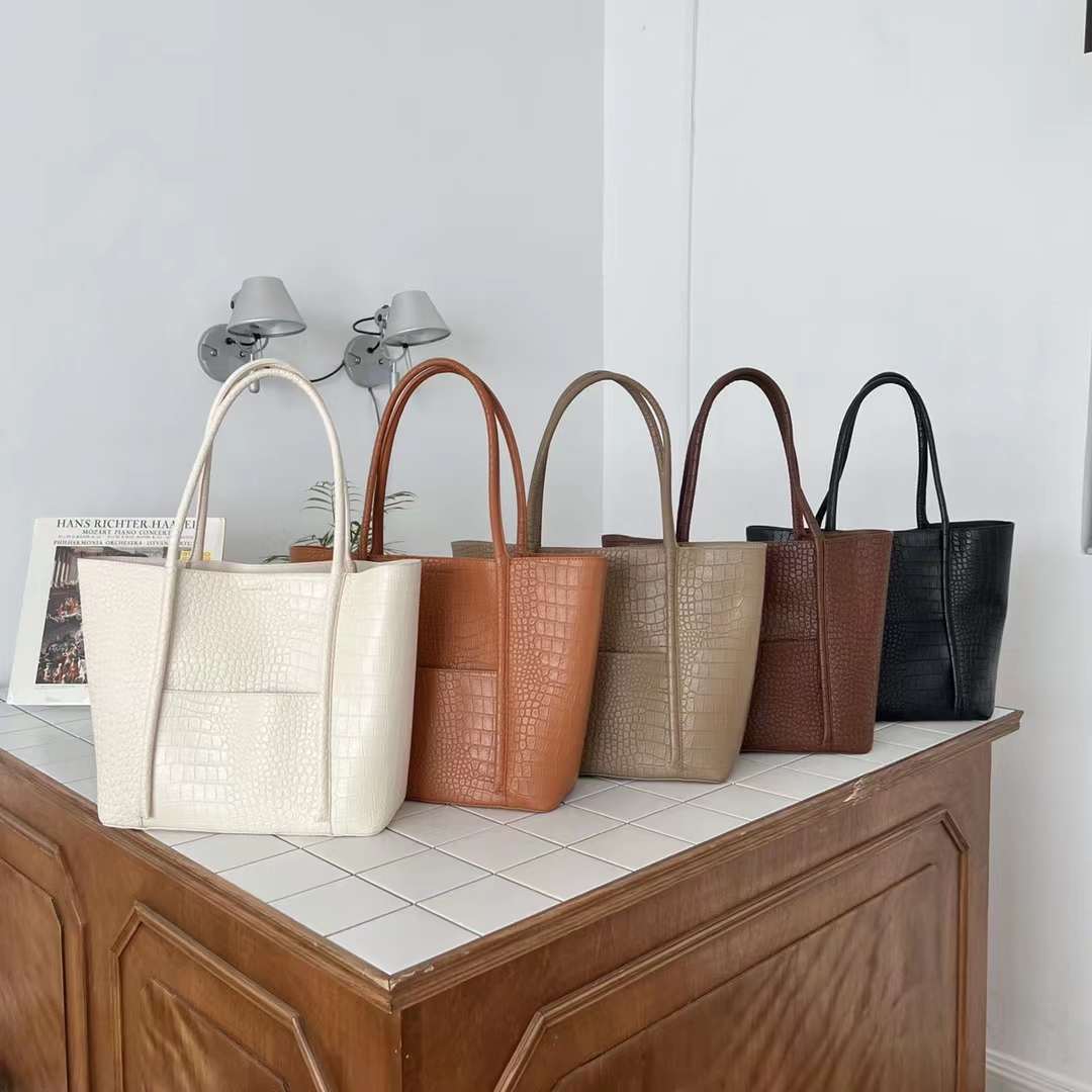 クロコ風　トートバッグ　AS103-4086