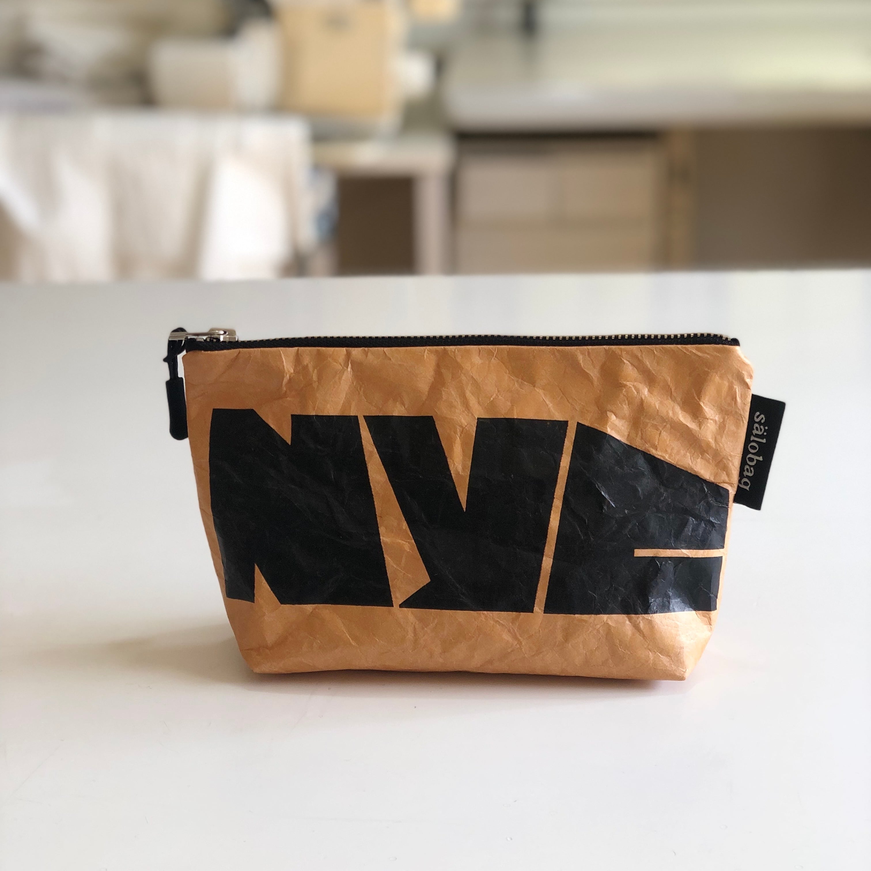 tyvek pouch NYC brown | cico & salo