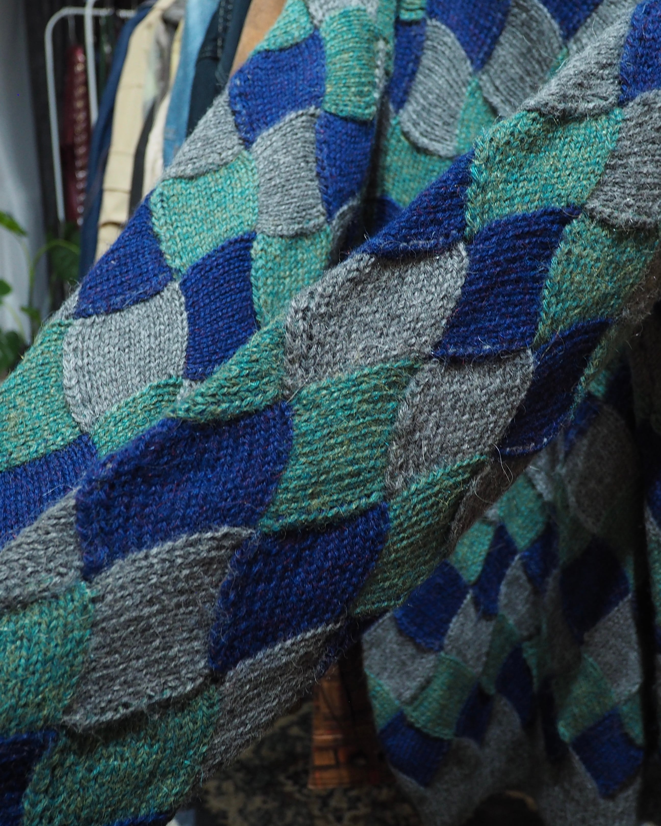 1980 - 90s " Paul Stuart - Handmade " Undulating Diamond Vintage Loose Knit