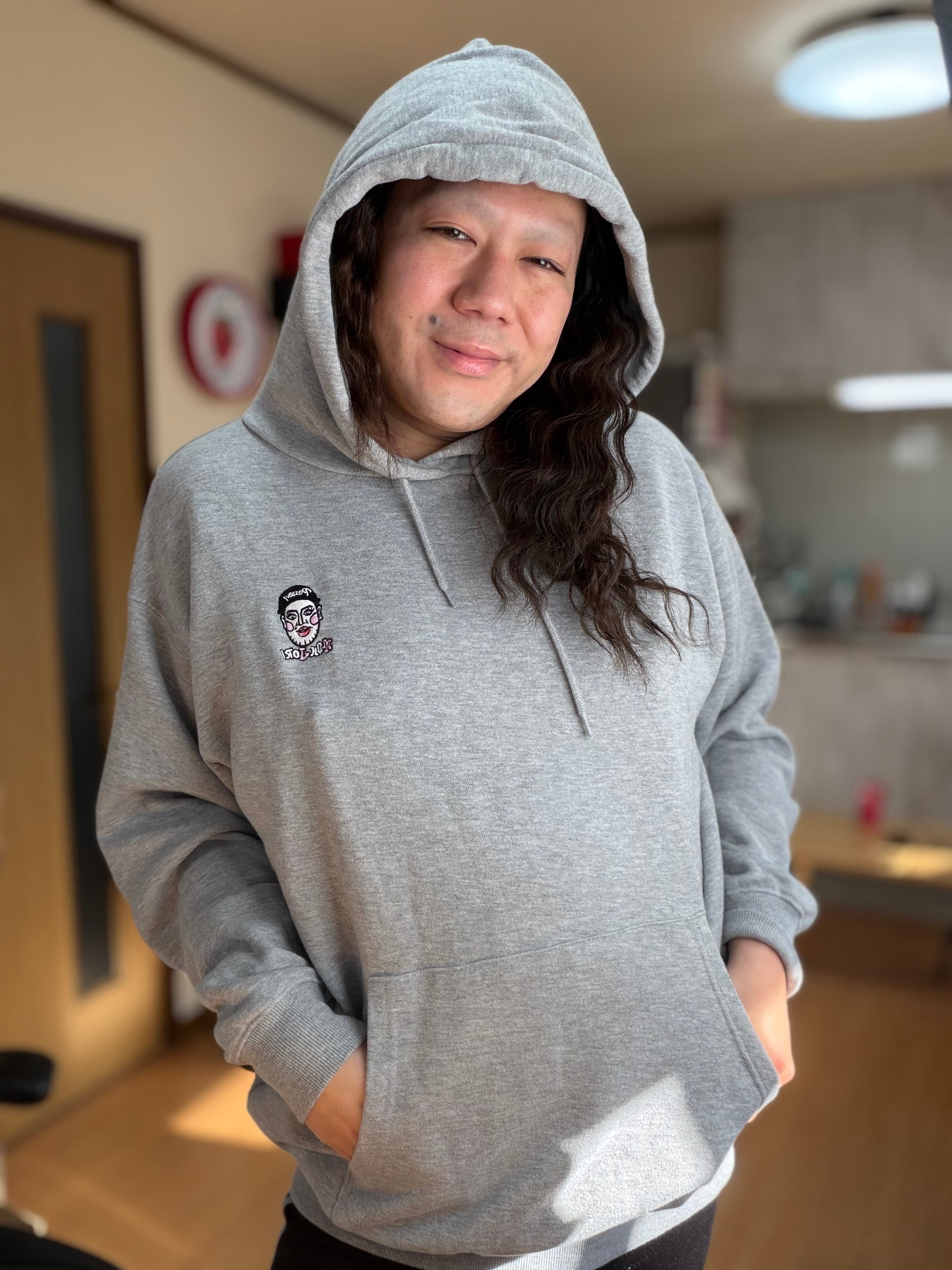 あ*す様 藤沢なな(もんじょり) グレー パーカー XXL あ*す様 藤沢なな(もんじょり) グレー パーカー XXL - メルカリ