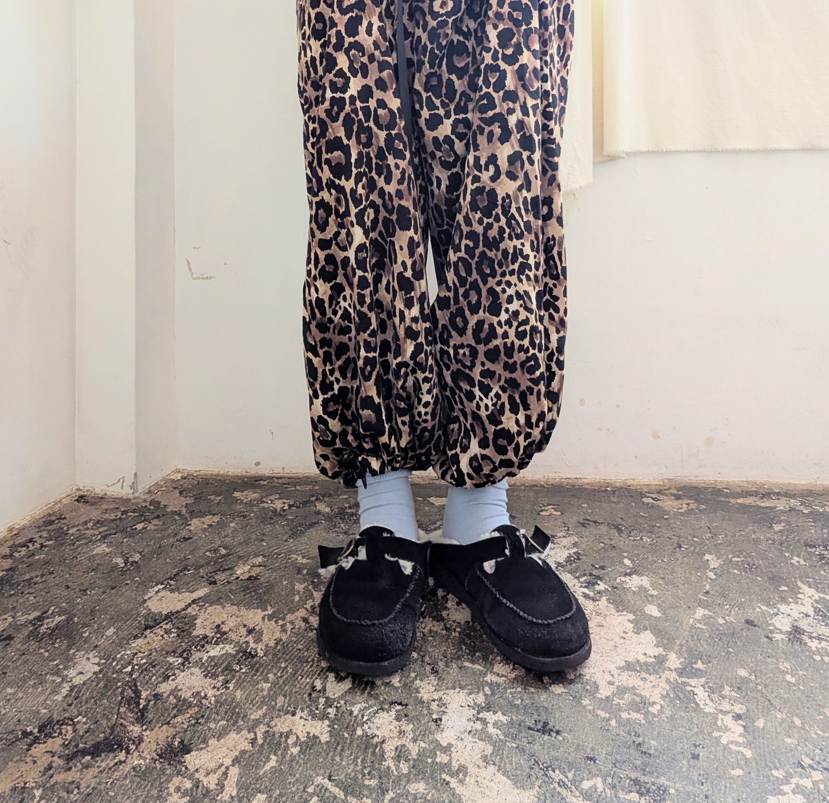 M53. ］エムゴーサン / BELTED LEOPARD PANTS / BROWN | 服と雑貨ume