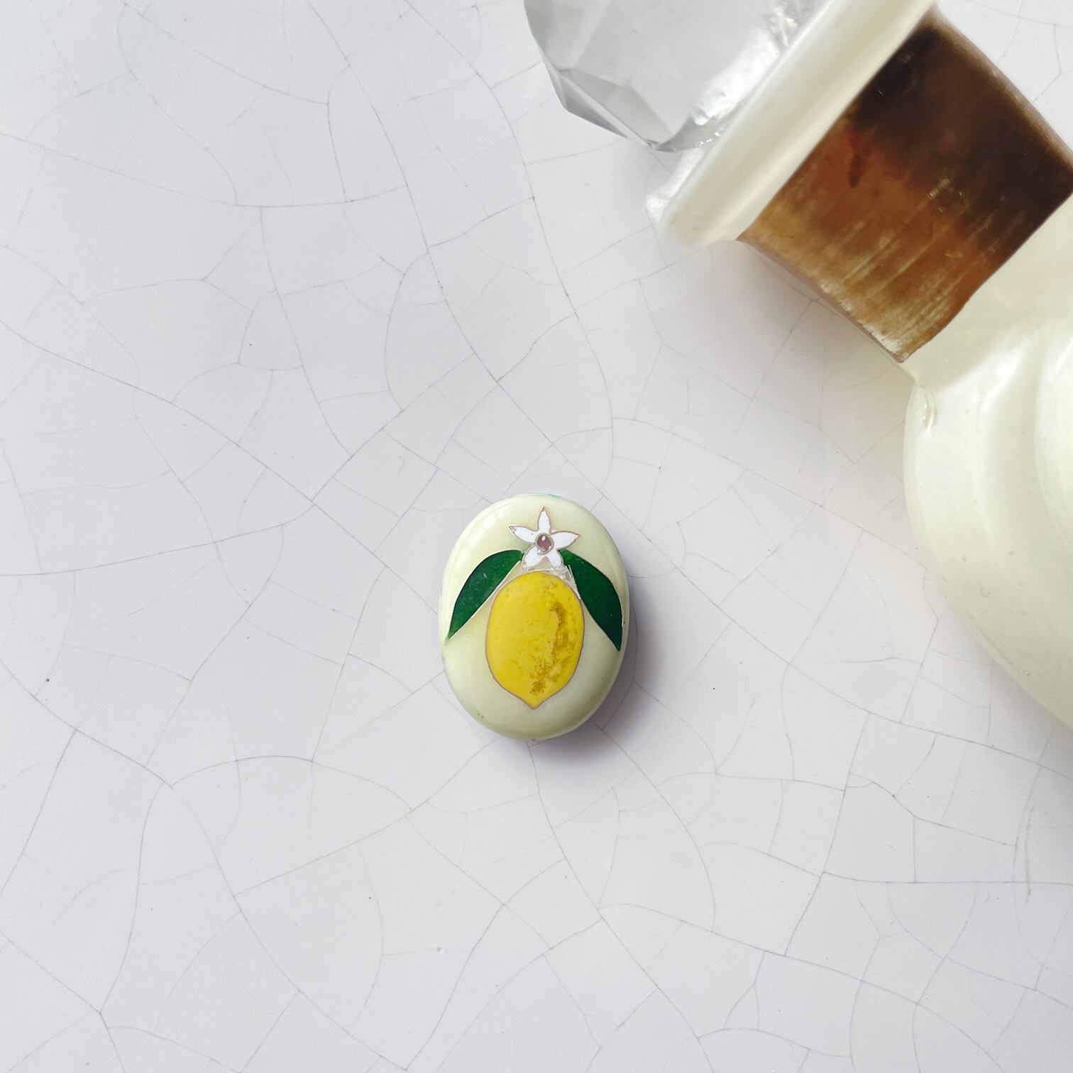 レモンのブローチ
