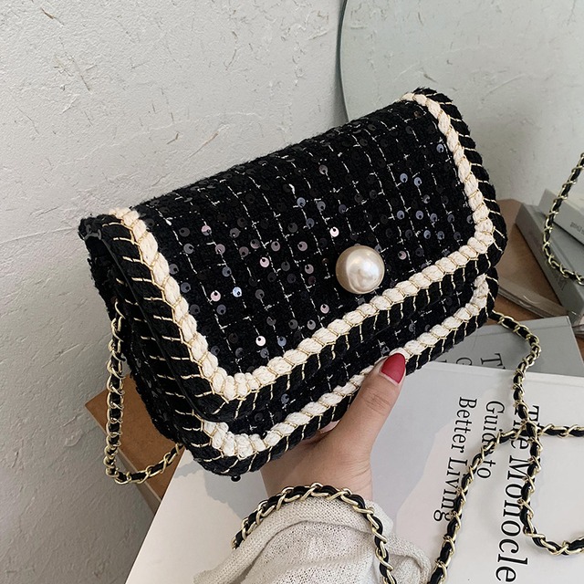 秋冬オールマッチインレディースバッグ2020人気の新しい流行のファッションチェーンクロスボディネットレッドワンショルダースモールスクエアバッグ Tiancai_Wing_Bag6752676646