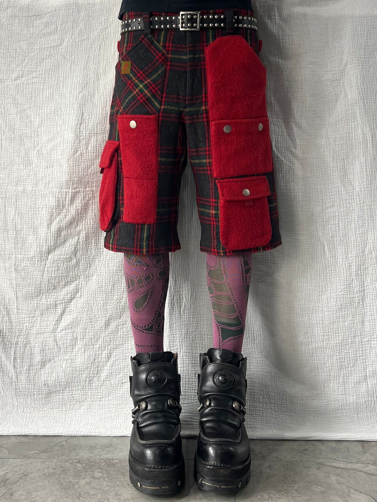 "BETTY'S BLUE BOY" Wool Multi Pocket Half Pants