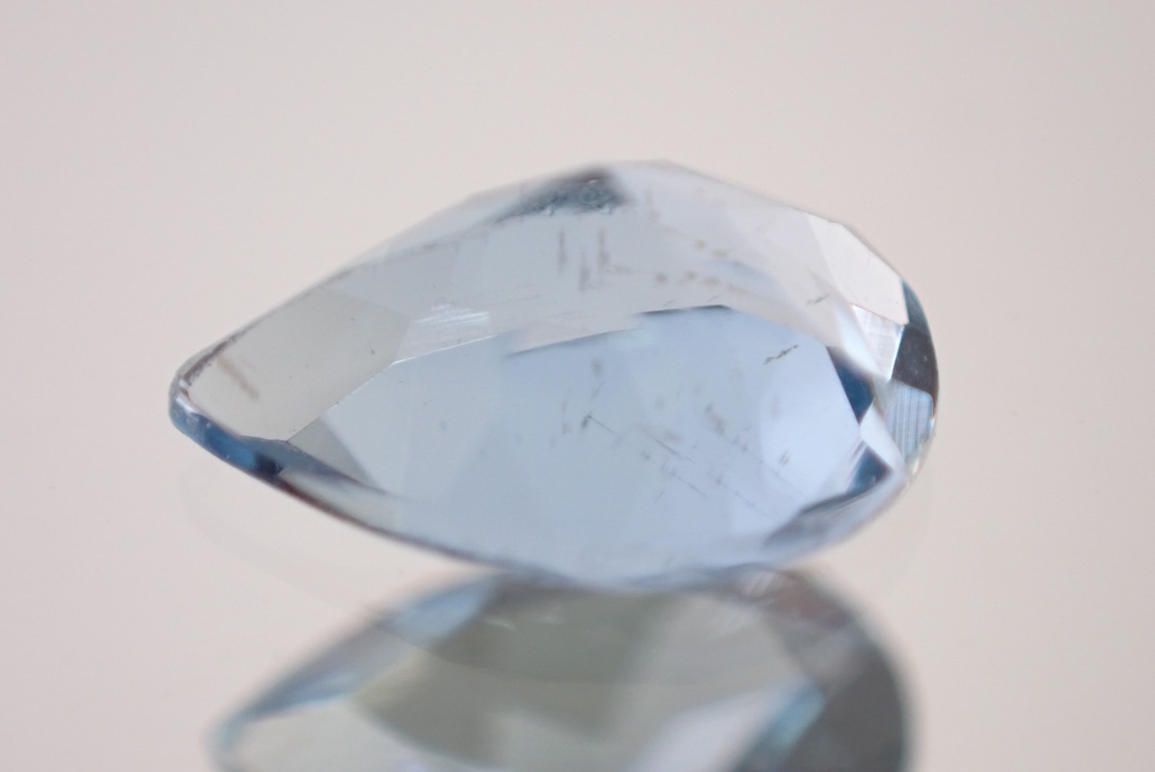 サンタマリアアクアマリン　0.37ct　 [D9-51]
