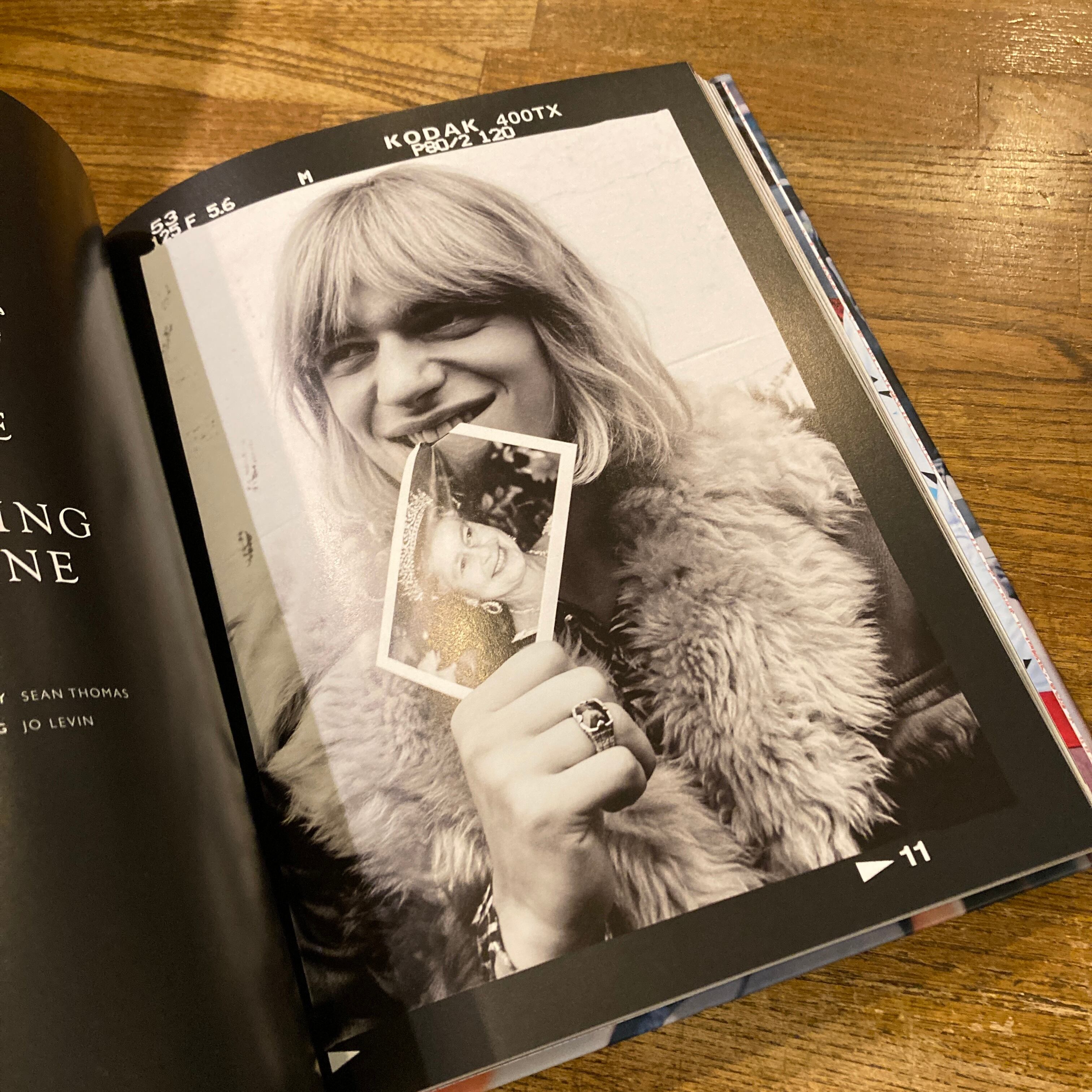 洋書 New London Style Little Book Of London Style | Lilac Bonded Leather – Graphic Image