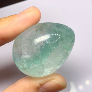 T29.虹有り、優しい色合いフローライトたまご
