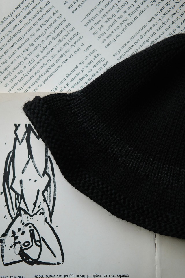 Utah／"LEUCHTFEUER" knit hat／black
