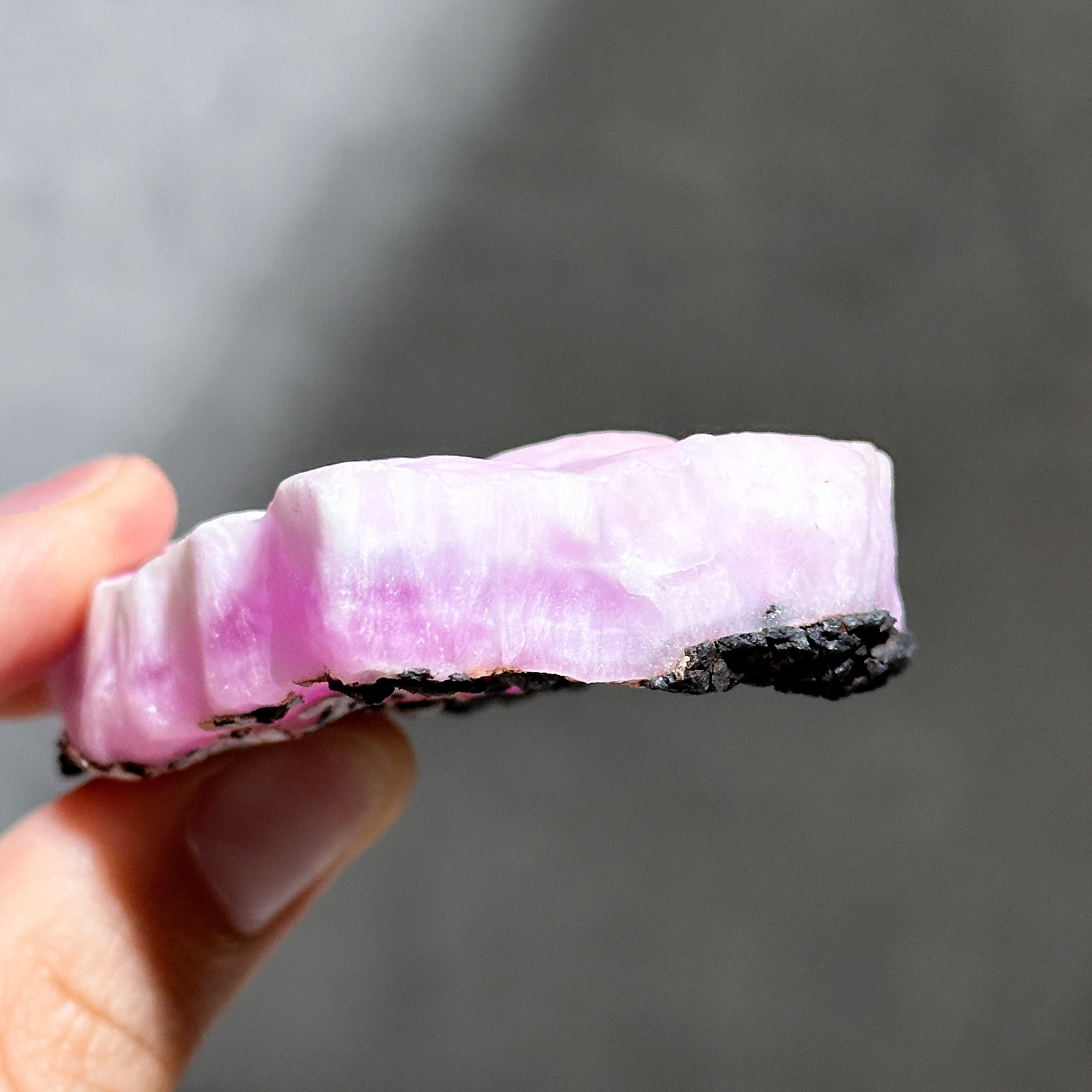 ピンクアラゴナイト 原石 24◇ Pink Aragonite ◇天然石・鉱物